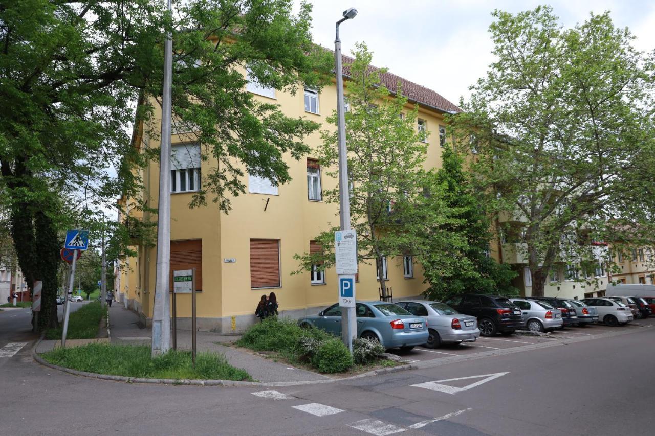 Vito Apartman Eger Exteriér fotografie