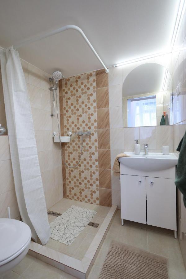 Vito Apartman Eger Exteriér fotografie